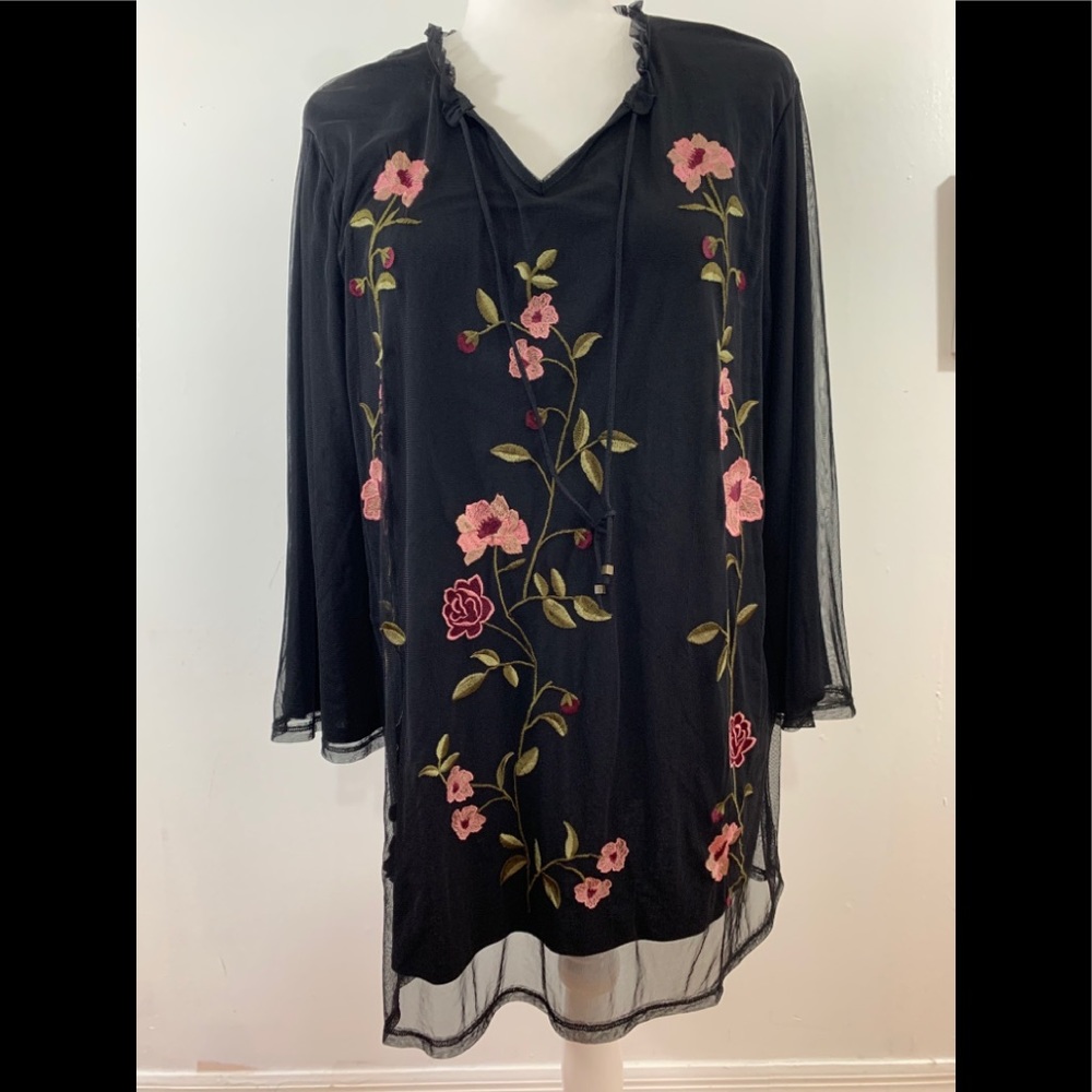Chico’s Black w/Embroidered Flowers Mesh Tunic